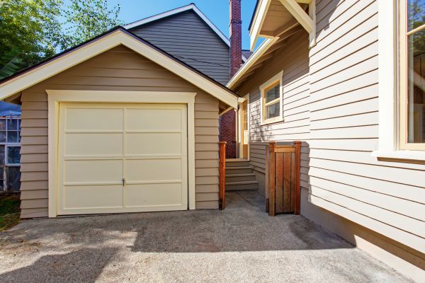 Garage Siding Replacement in Fort Worth
