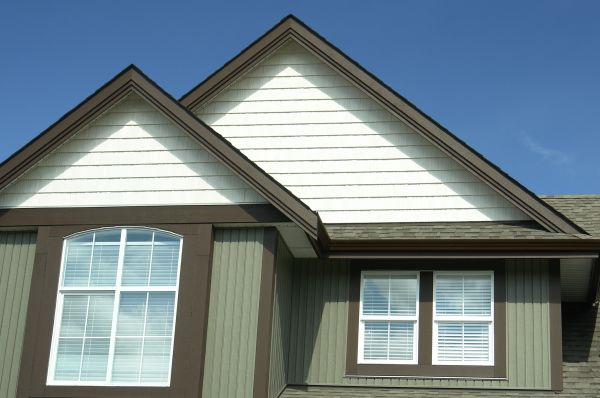 Vertical Vinyl Siding Repair in Fort Worth